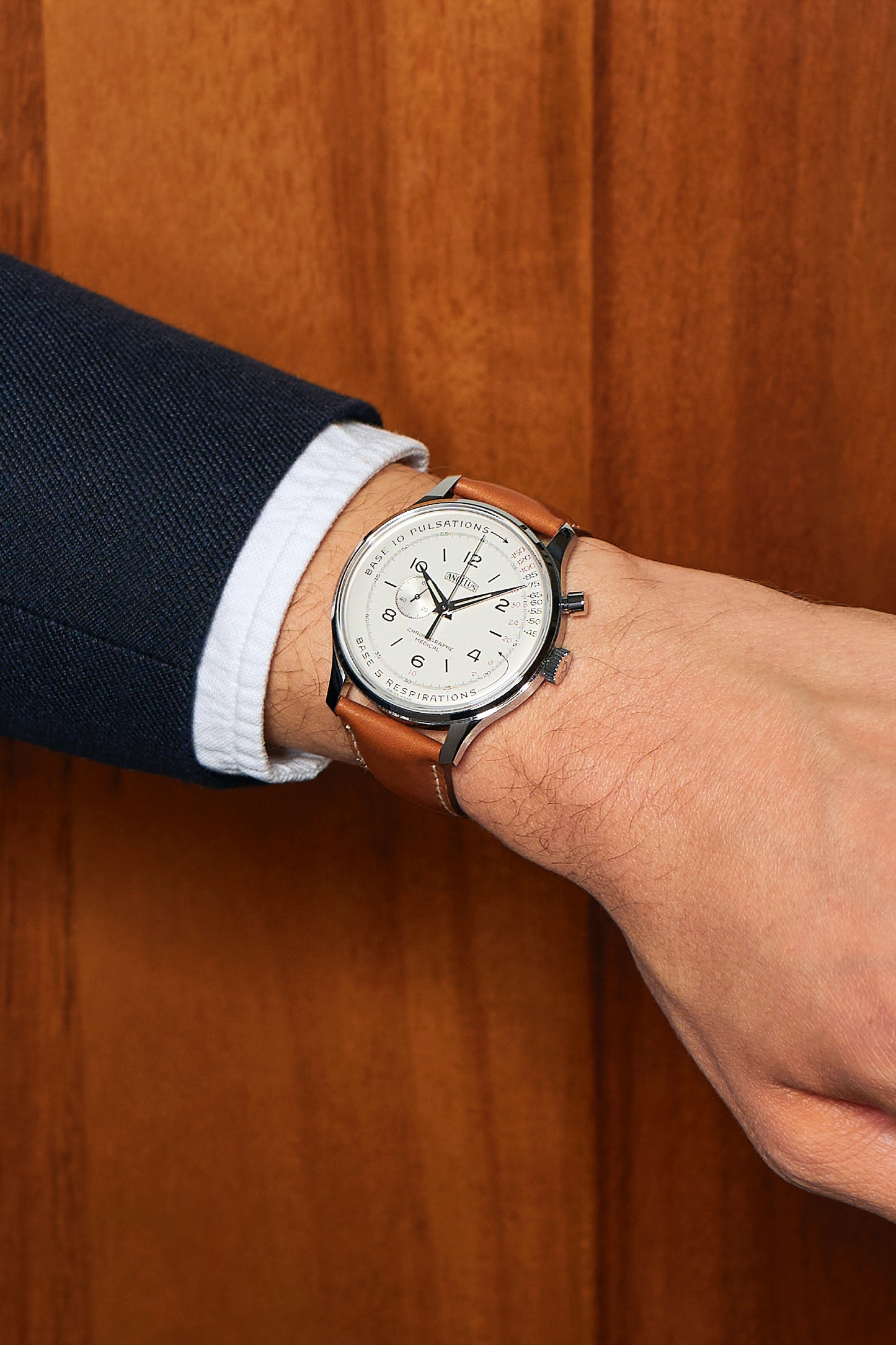 Angelus Chronographe Médical x Massena LAB