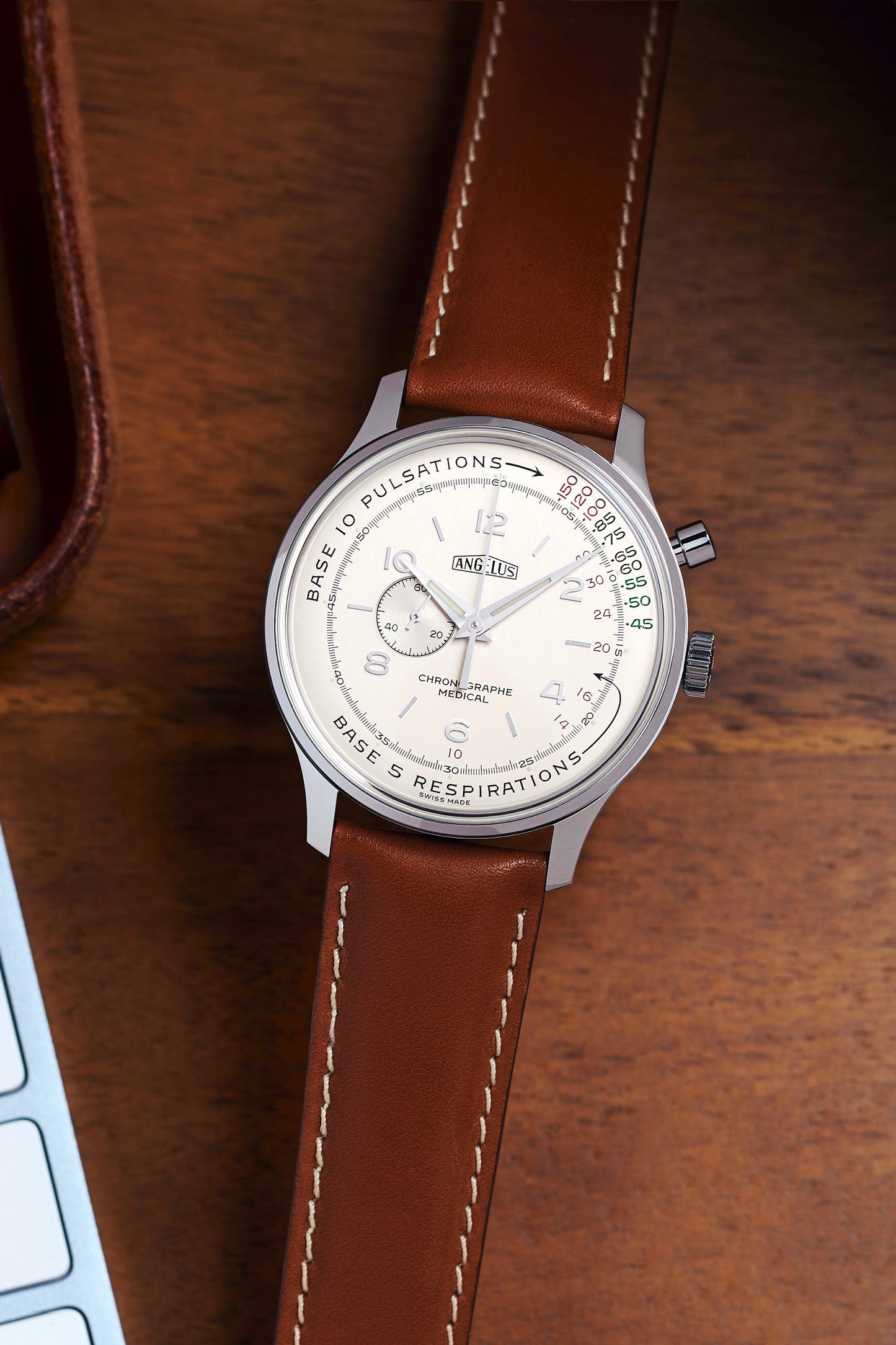 Angelus Chronographe Médical x Massena LAB