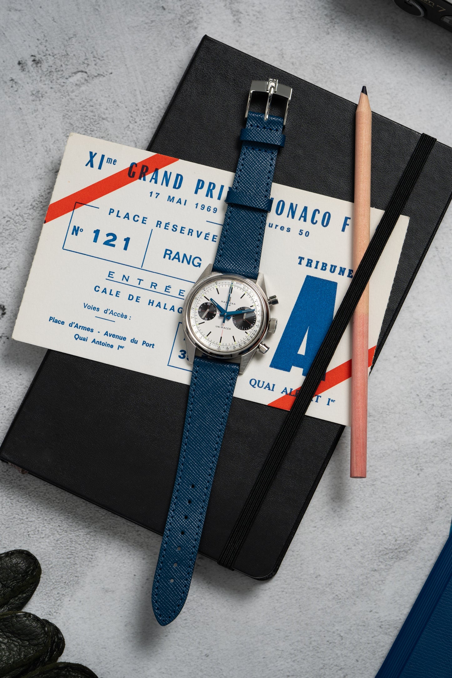 Three years in the making, the Massena LAB Uni-Racer wristwatch is a testament to the art of defying the rules and creating a timepiece informed by the past, but with a “Big Eye”on the present.
