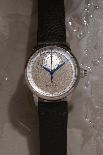 Le Chronographe Monopoussoir Louis Erard x Massena LAB - Rhodium