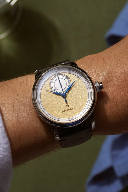 Le Chronographe Monopoussoir Louis Erard x Massena LAB - Gold