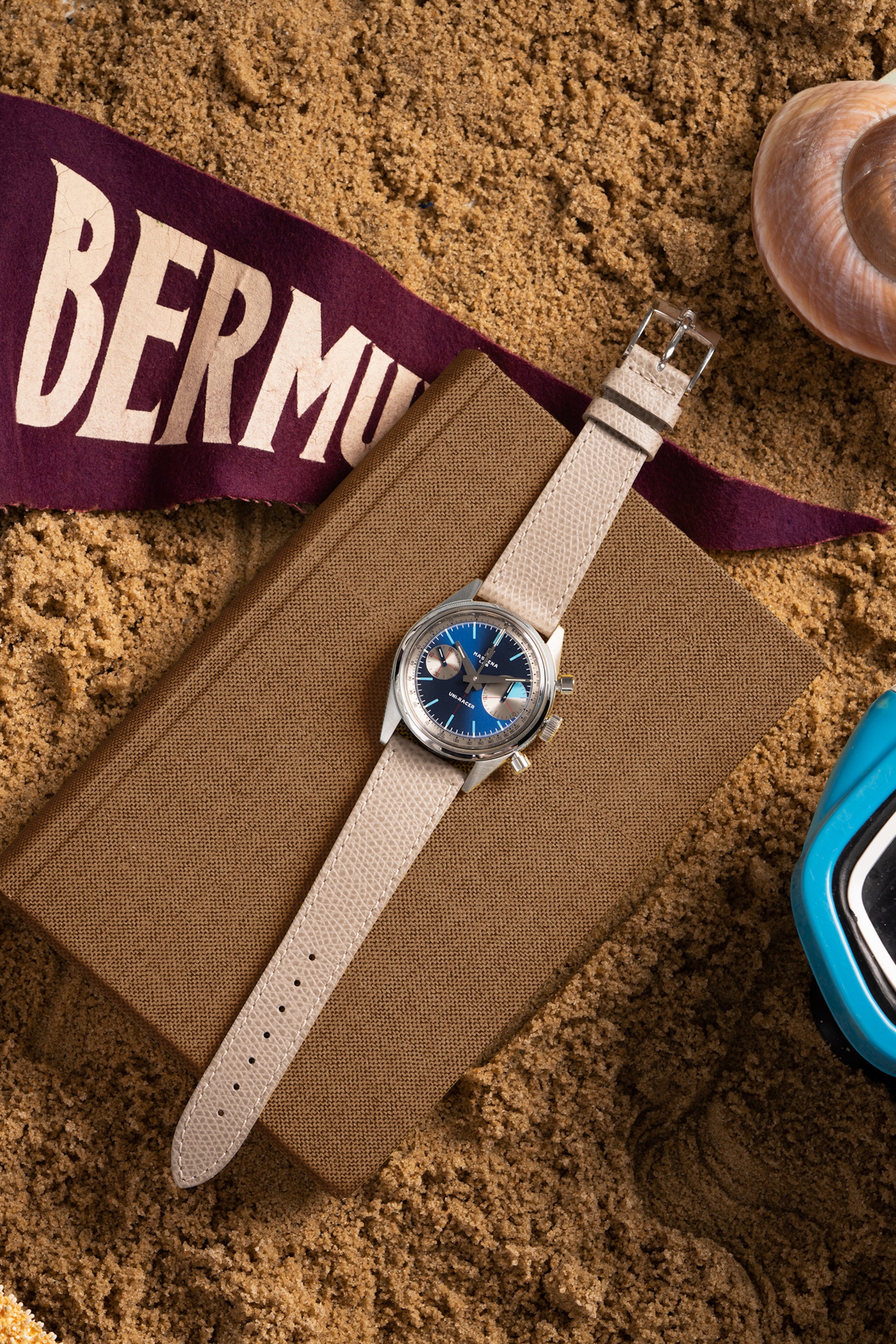 Three years in the making, the Massena LAB Uni-Racer wristwatch is a testament to the art of defying the rules and creating a timepiece informed by the past, but with a “Big Eye”on the present. 