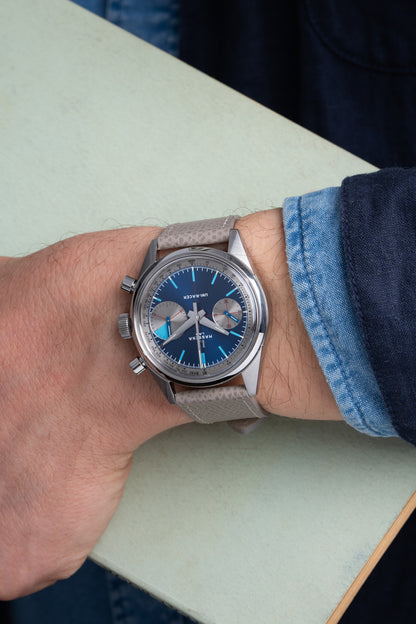 Three years in the making, the Massena LAB Uni-Racer wristwatch is a testament to the art of defying the rules and creating a timepiece informed by the past, but with a “Big Eye”on the present.