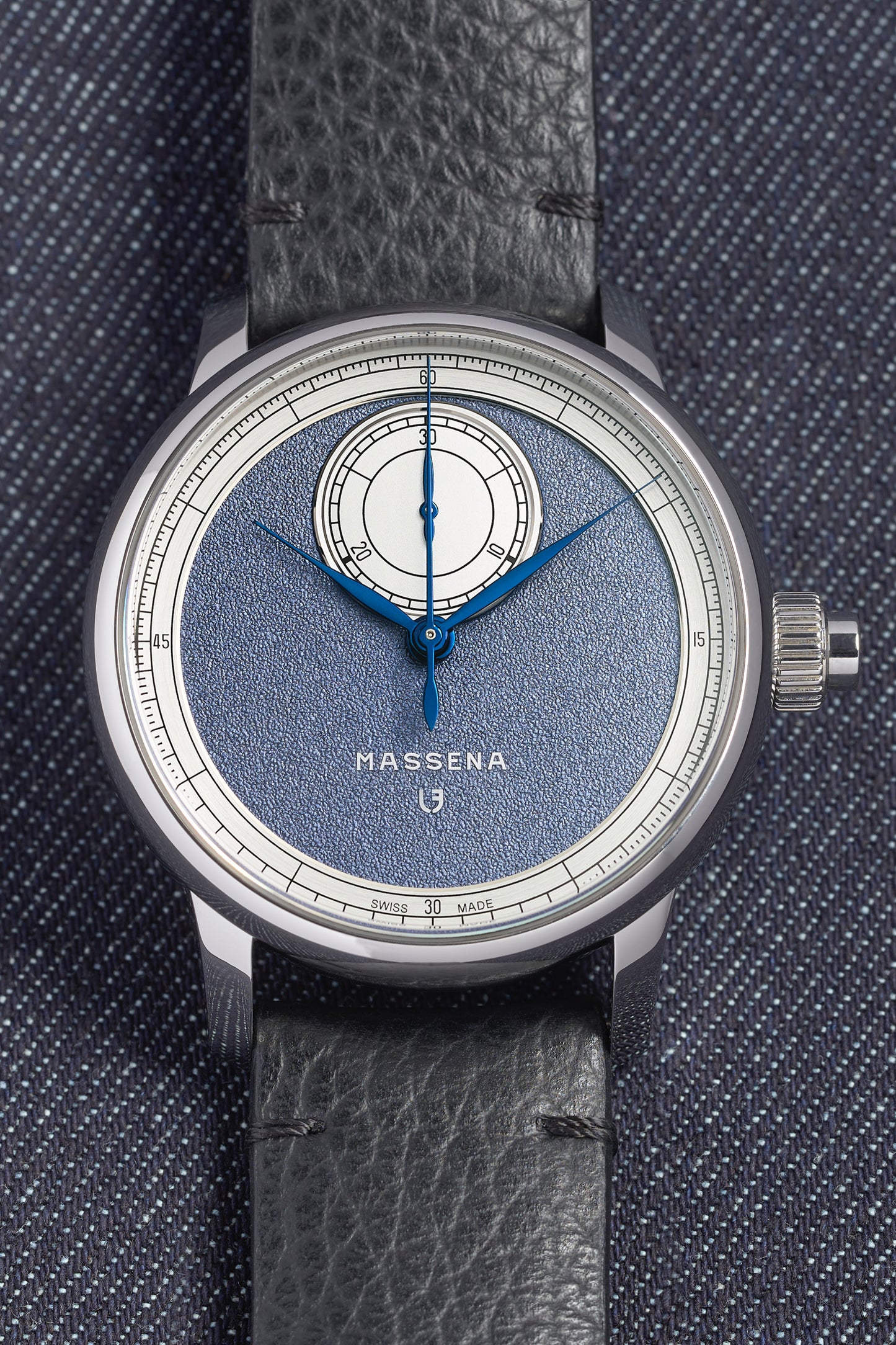 Le Chronographe Monopoussoir Louis Erard x Massena LAB - Bleu de Nîmes