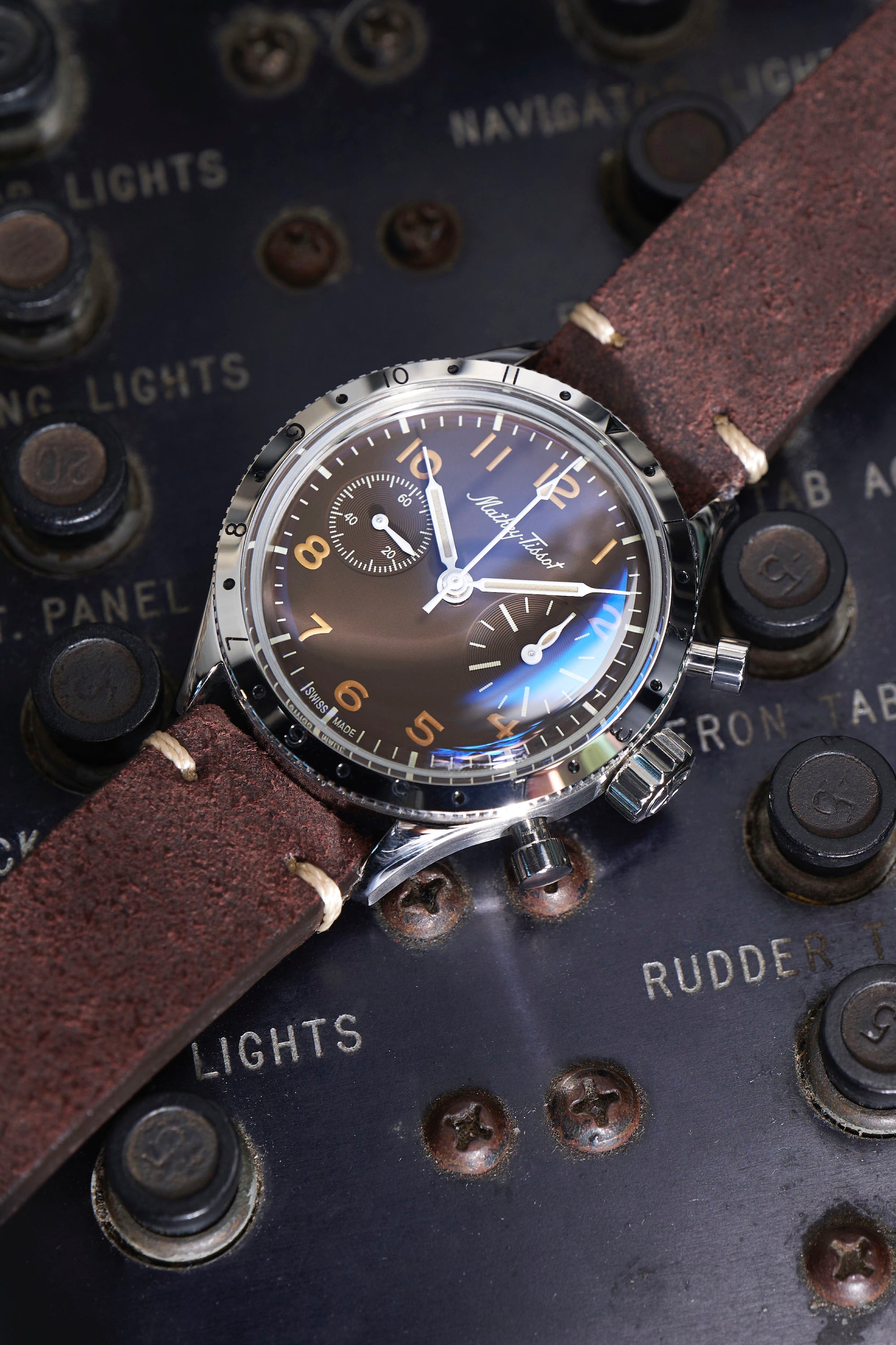 国内外の人気 Mathey-Tissot x Massena LAB Type XX Tribute Chronograph 時計